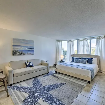 Sandpiper Studio Pcb Retreat With Resort Pool!